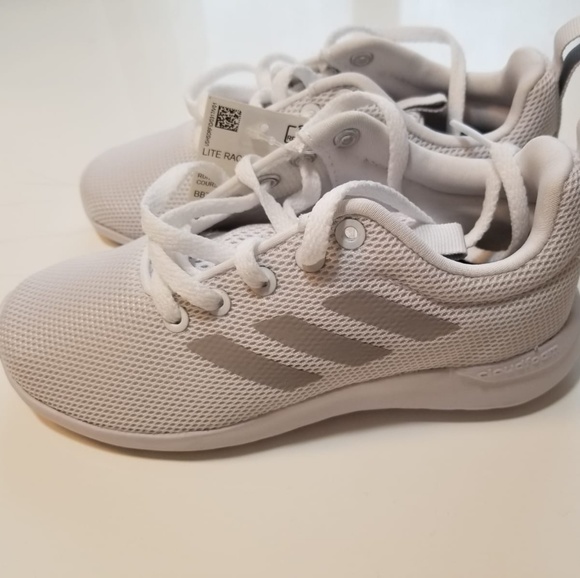 DEADSTOCK Adidas baby trainers - Picture 4 of 4